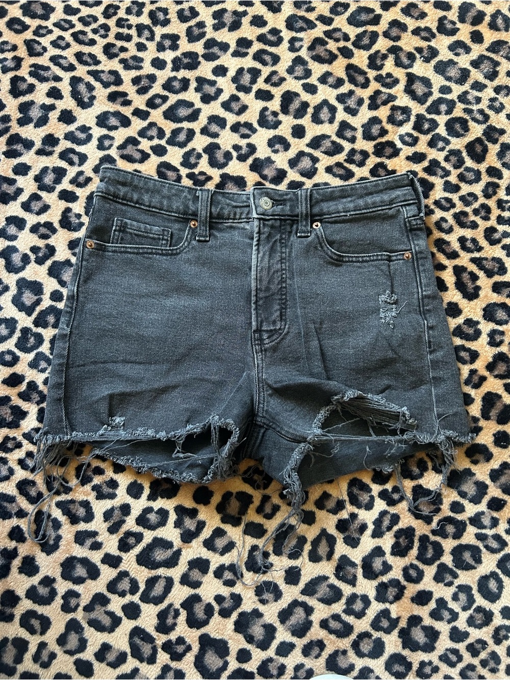 Old Navy Black Distressed Denim Cutoff Shorts high rise OG straight size 8